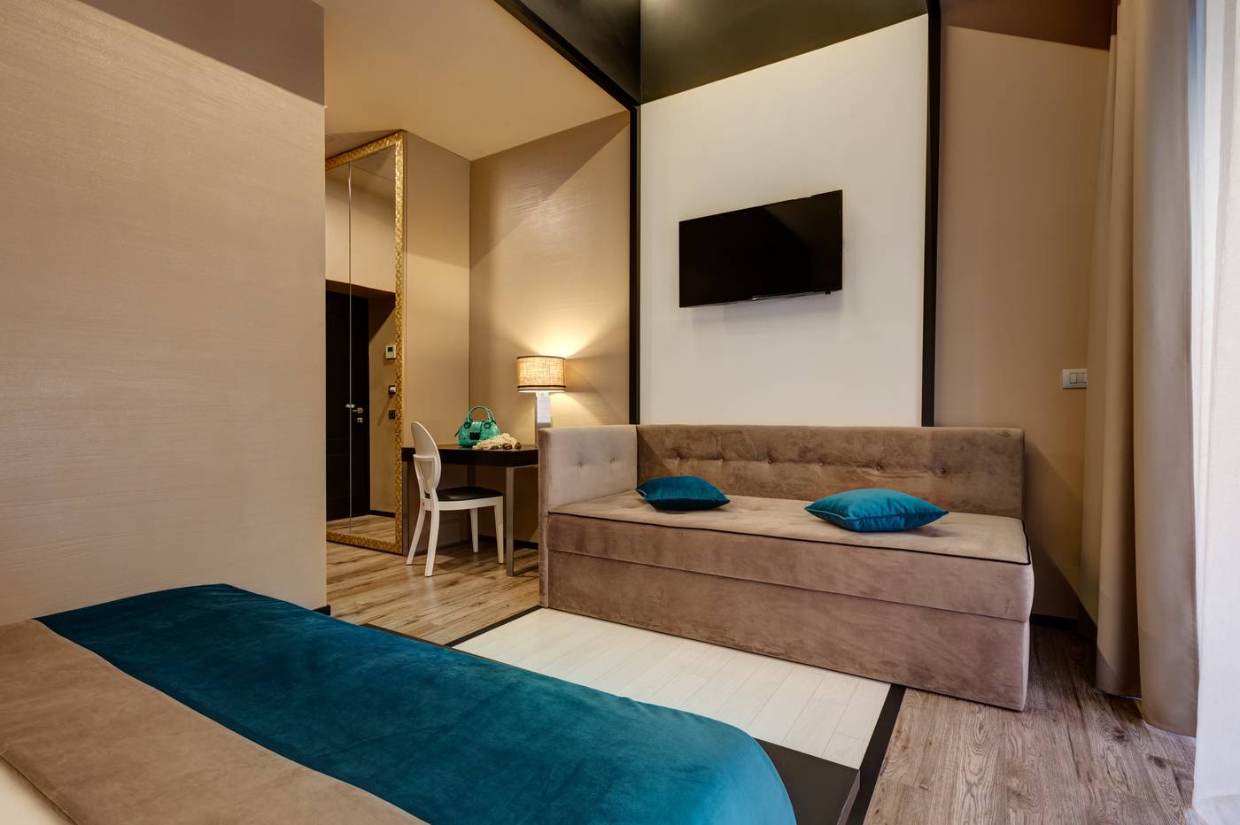 Dharma-Luxury-Hotel-Room-18