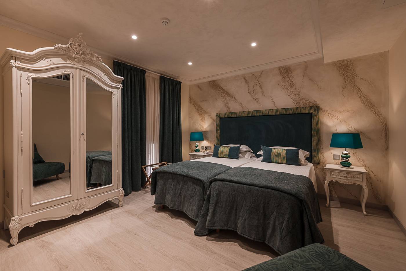 Osborne-Hotel-Room-30