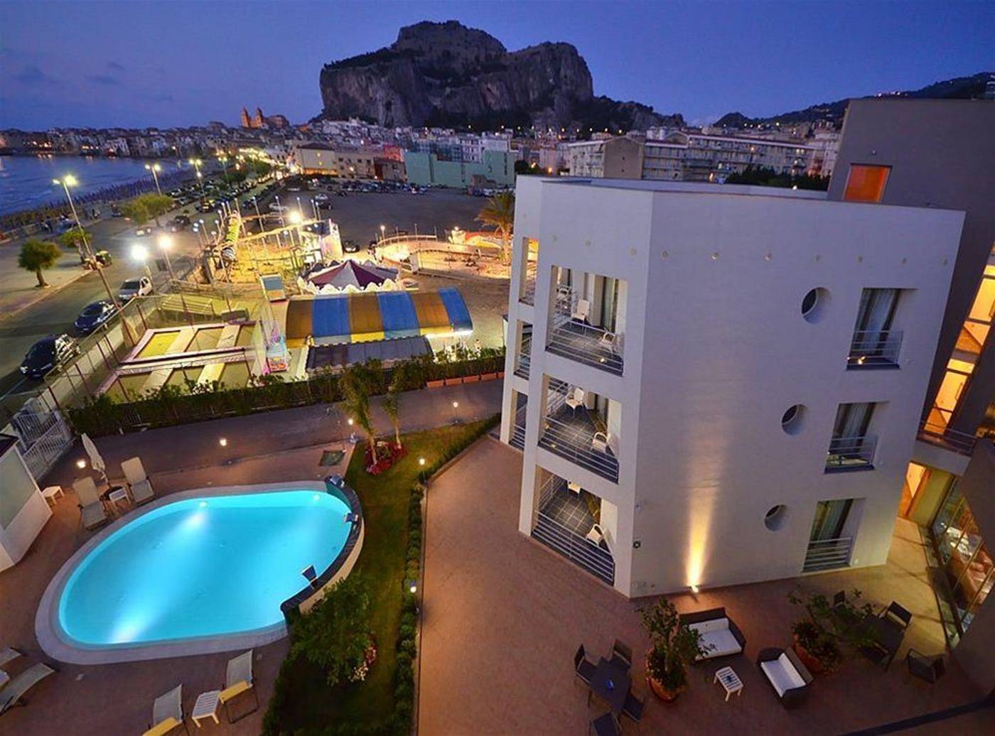 Astro-Suite-Hotel-General-view-5