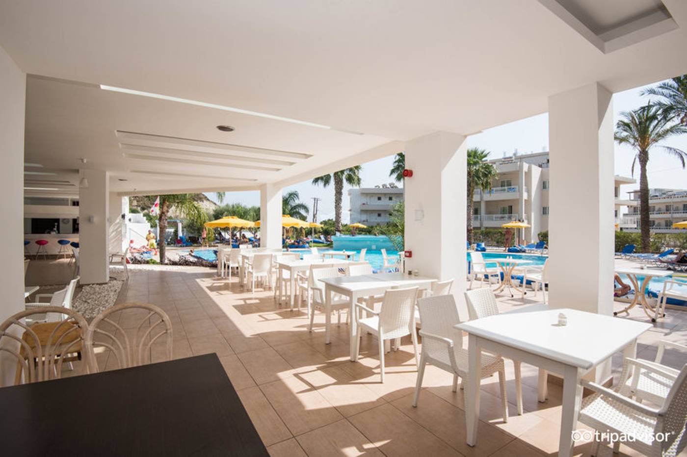 Olympia-Sun-Restaurant-30