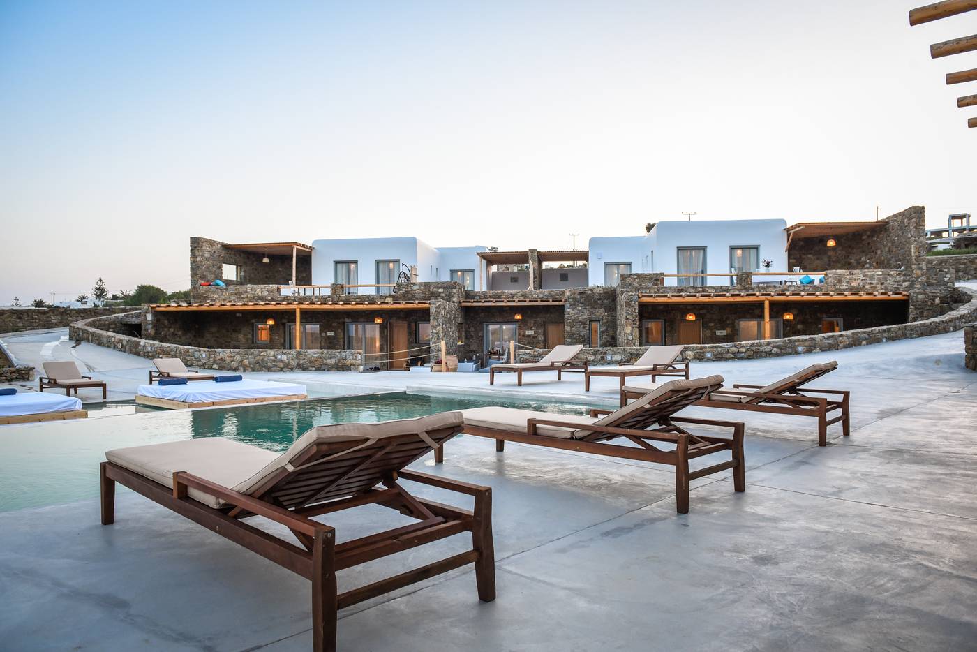 Myconian-Crown-Suites-General-view-3