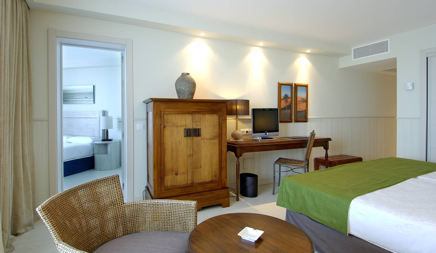 Hotel-Tenerife-Golf---Sea-View-Room-16