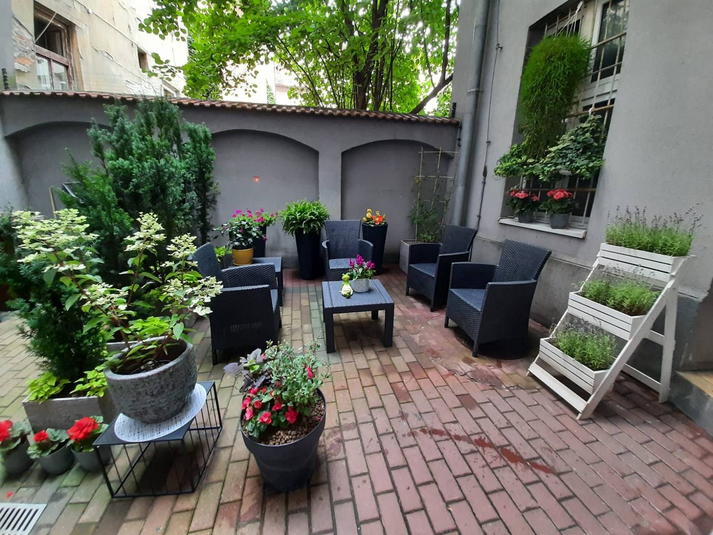 Kosmopolita-Rooms---Apartments-Terrace-57