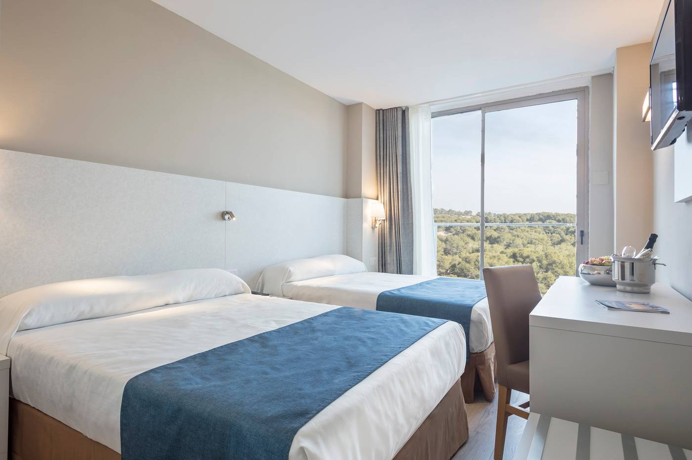 Best-Mediterraneo-Room-9