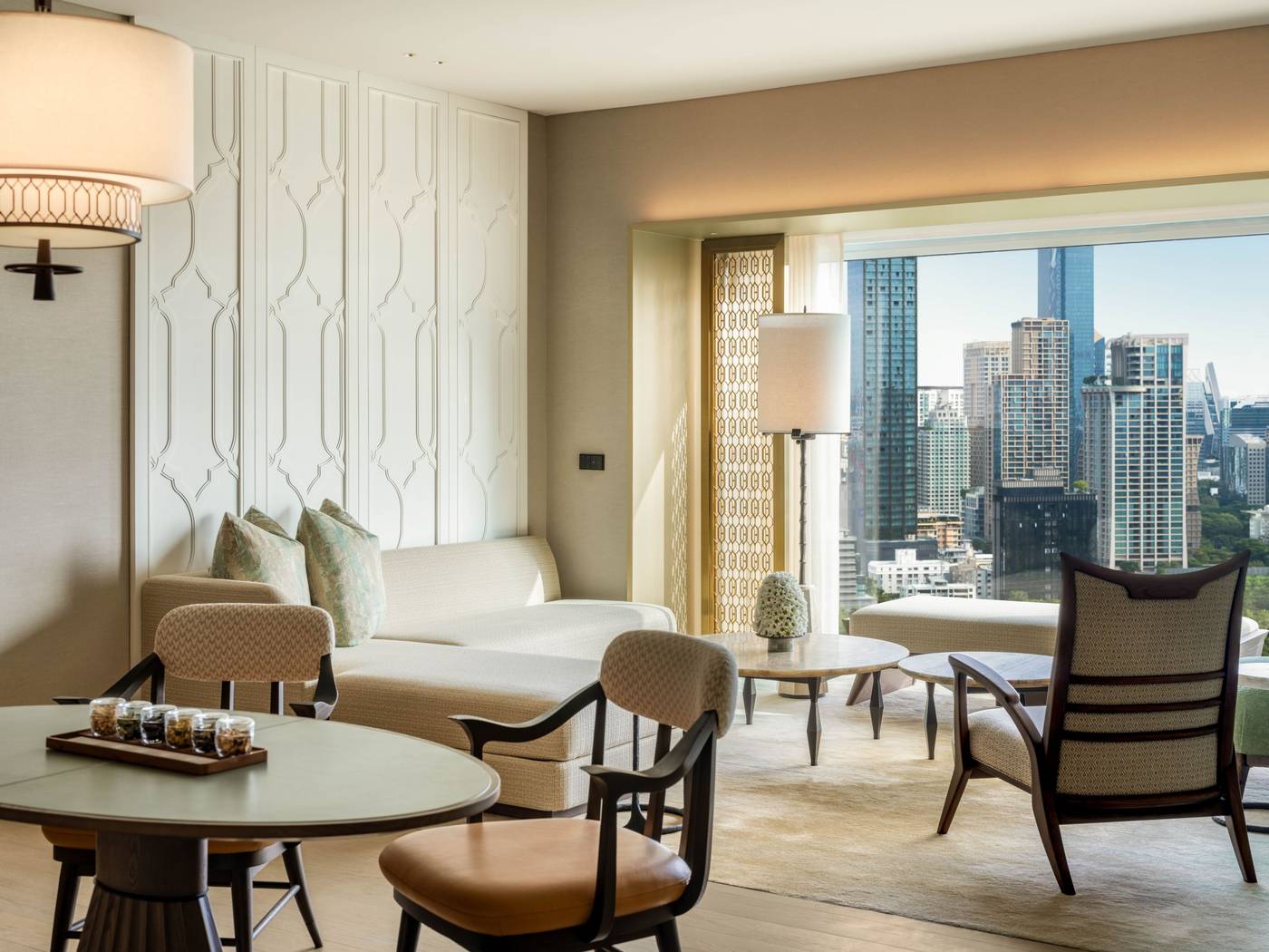 Dusit-Thani-Bangkok-Room-36