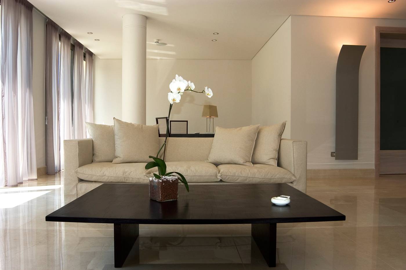 Plaza-Resort-Hotel-Lobby-14