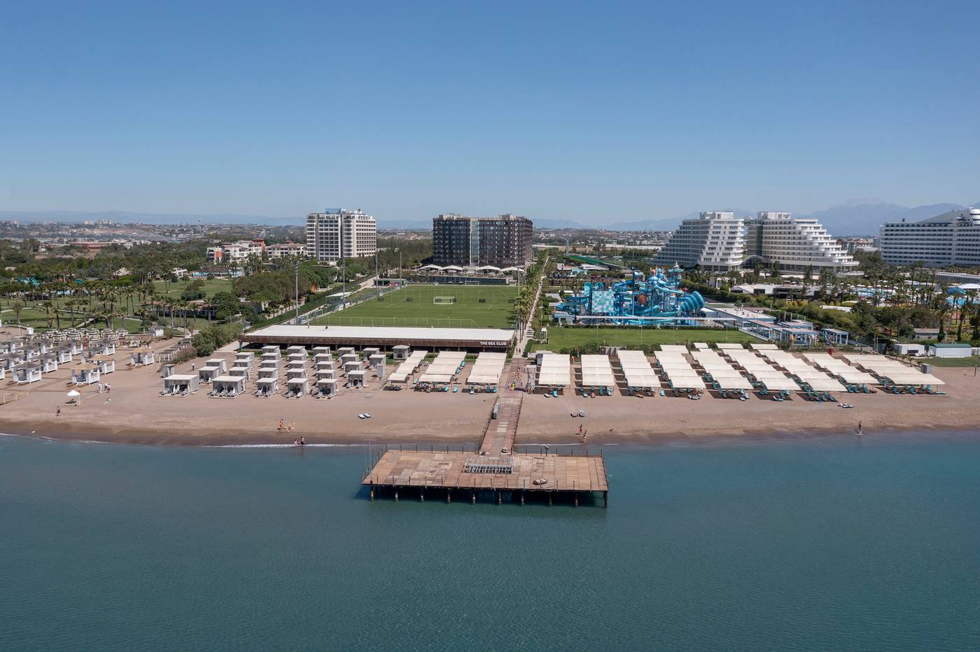 Nirvana-Cosmopolitan-Beach-93