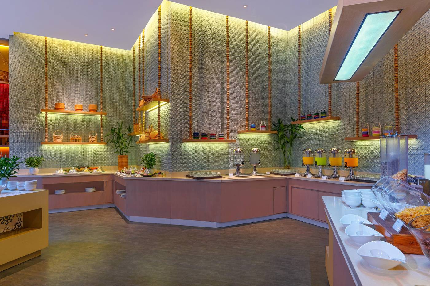 Holiday-Inn-Resort-Phuket-Patong-Restaurant-68