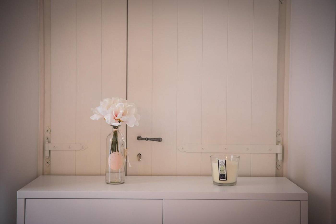 Bova-Luxury-Rooms-Lobby-31