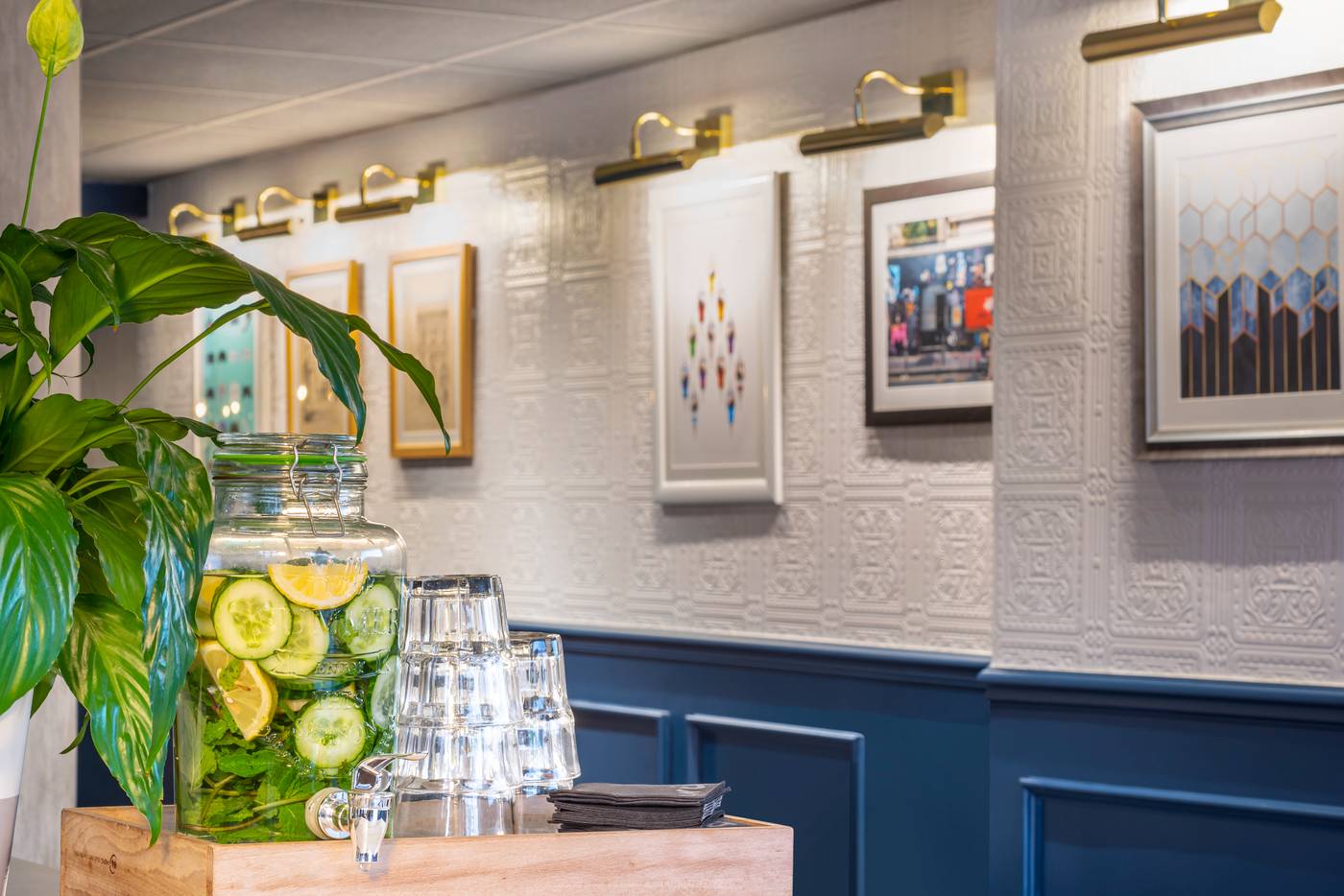 ibis-Paris-Grands-Boulevards-Opera-9th-Lobby-18