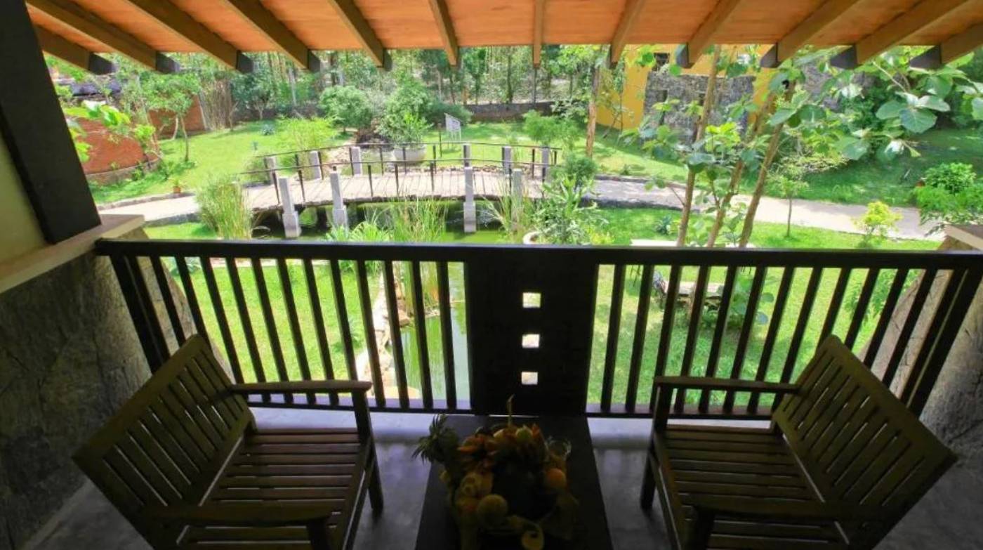 Grand-Udawalawe-Safari-Resort-Room-46