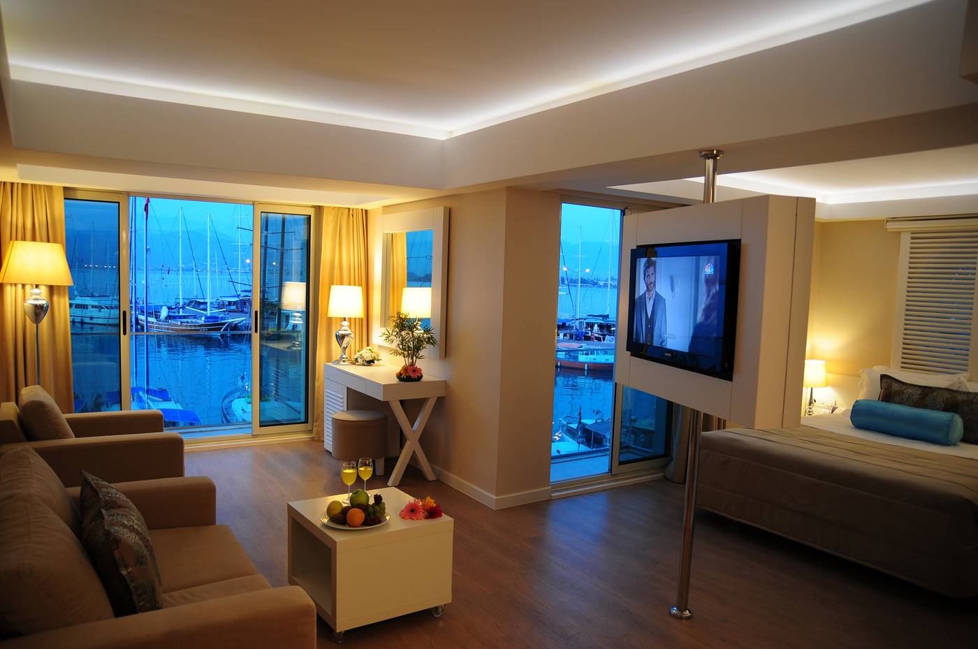 Alesta-Yacht-Hotel-Room-10