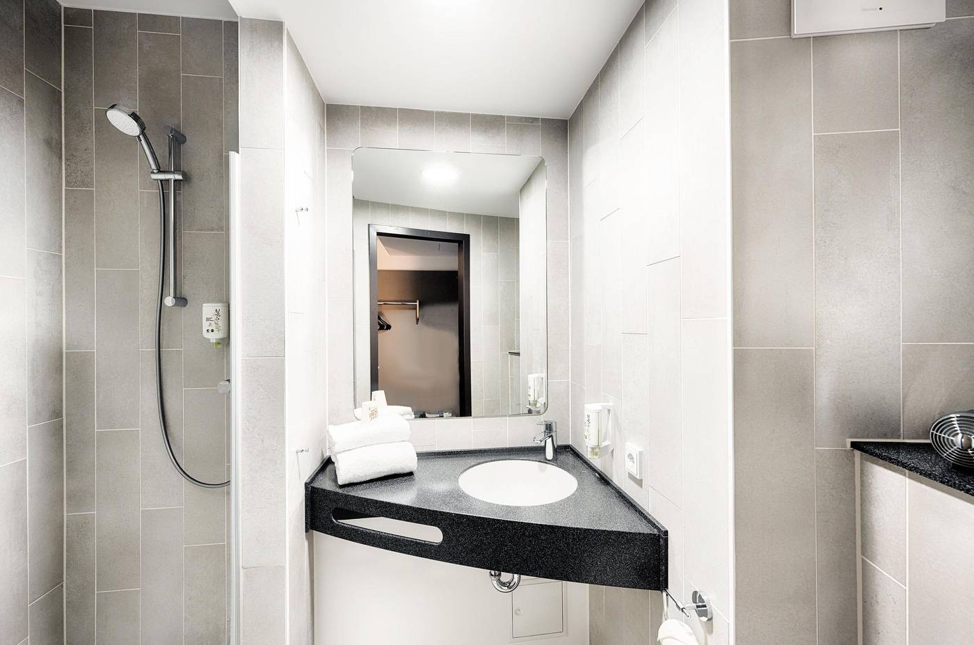 B-B-HOTEL-Berlin-City-West-Room-29