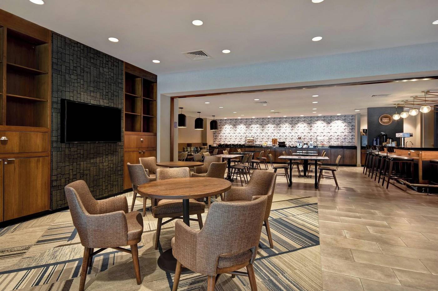 Crowne-Plaza-Boston-Newton-Hotel-General-view-13