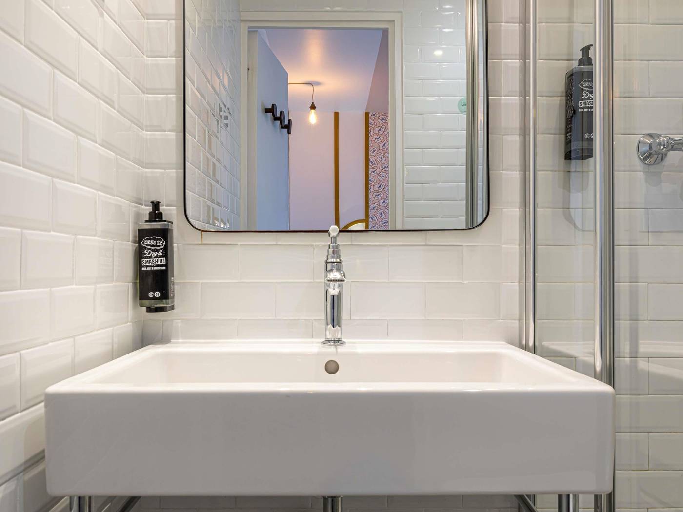 Ibis-Styles-Paris-Cambronne-Room-43