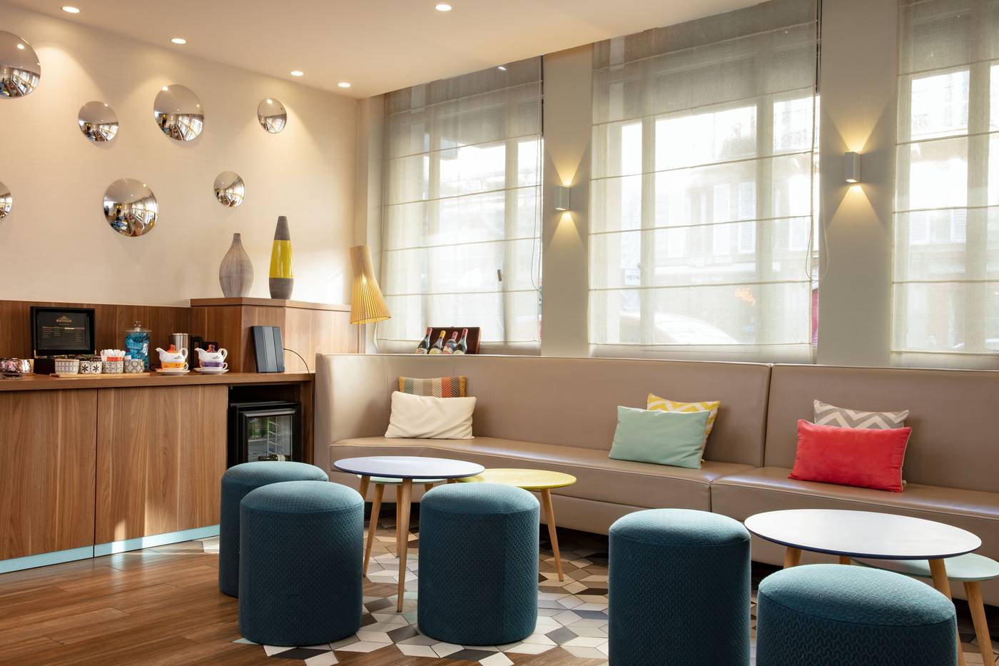 Hotel-des-Nations-Saint-Germain-Lobby-10