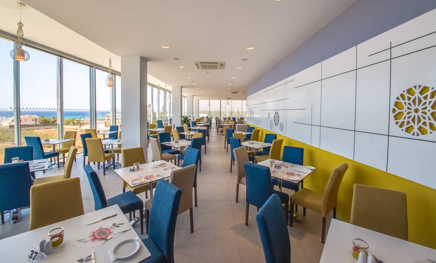 Nicholas-Color-Hotel-Restaurant-31