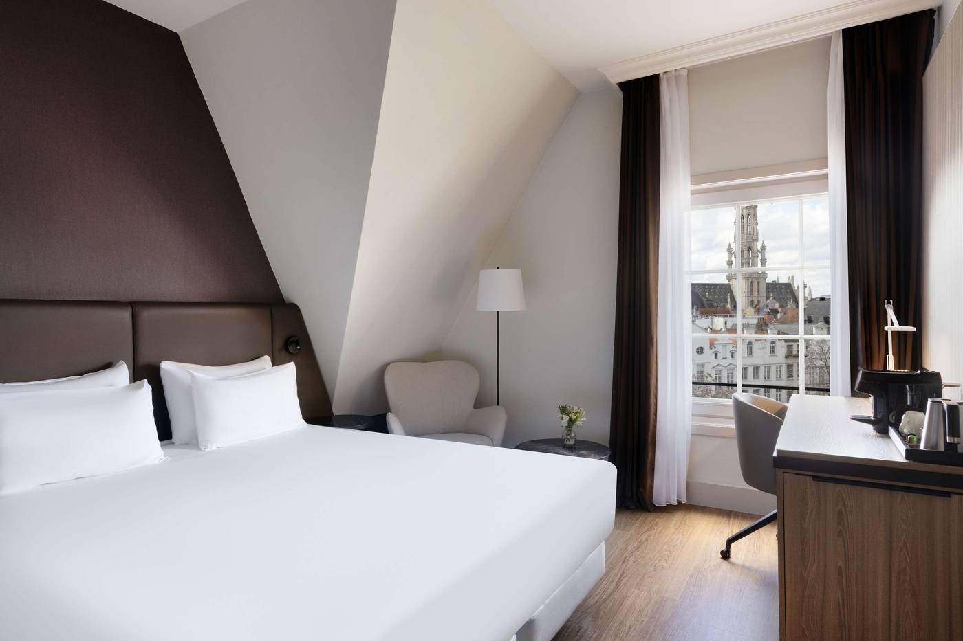 NH-Brussels-Carrefour-De-l-Europe-Room-27