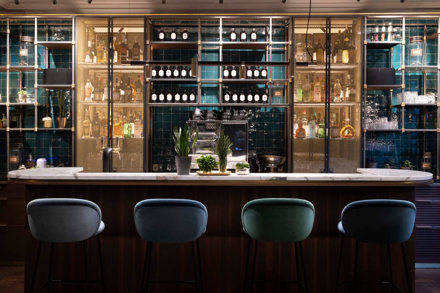 Victoria-Palace-Bar-13