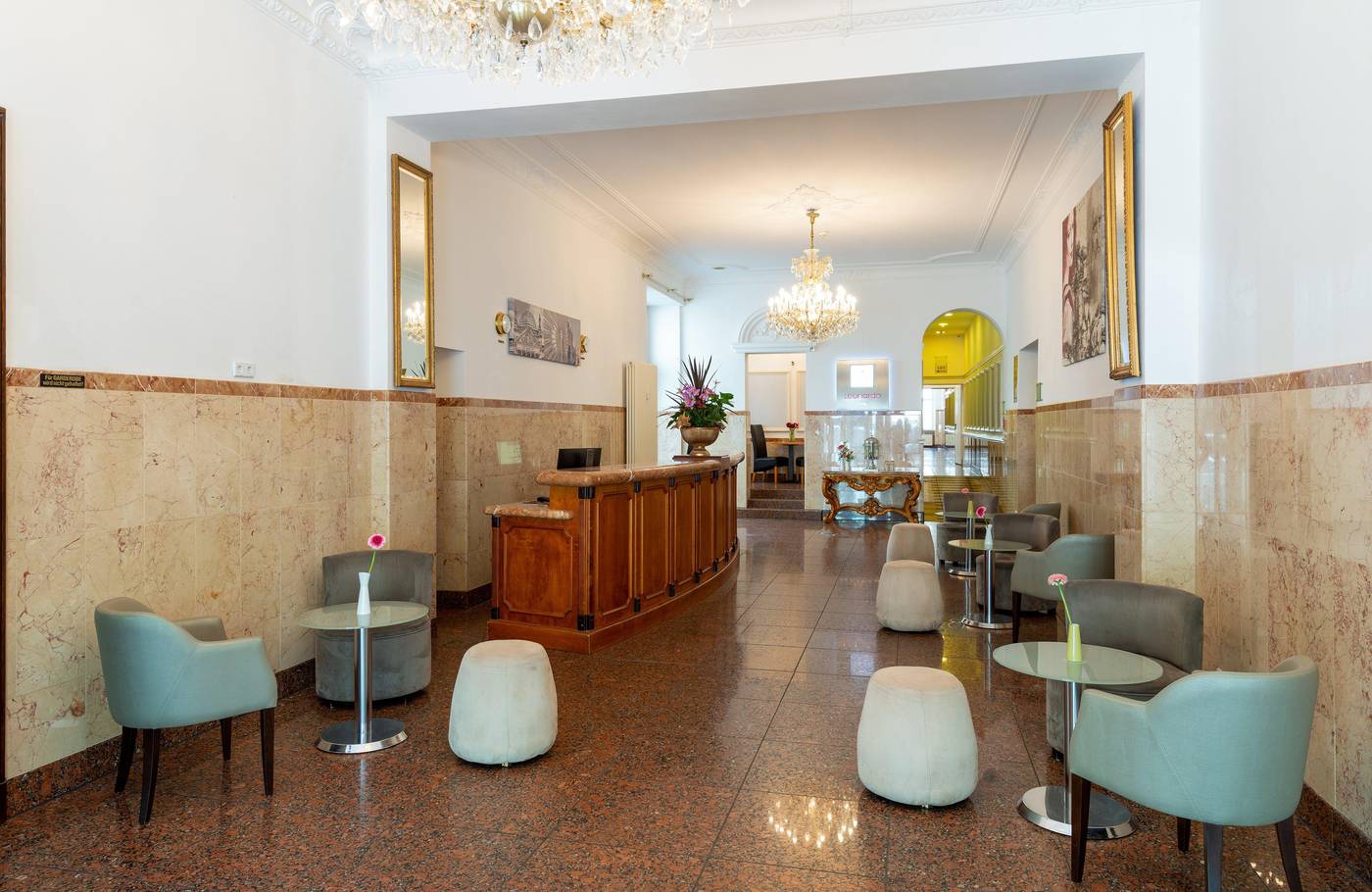 Leonardo-Hotel-Berlin-Ku-damm-Lobby-2