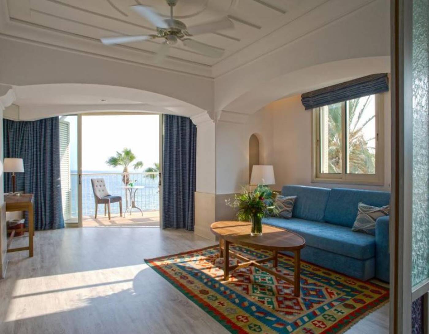 Columbia-Beach-Resort-Room-33