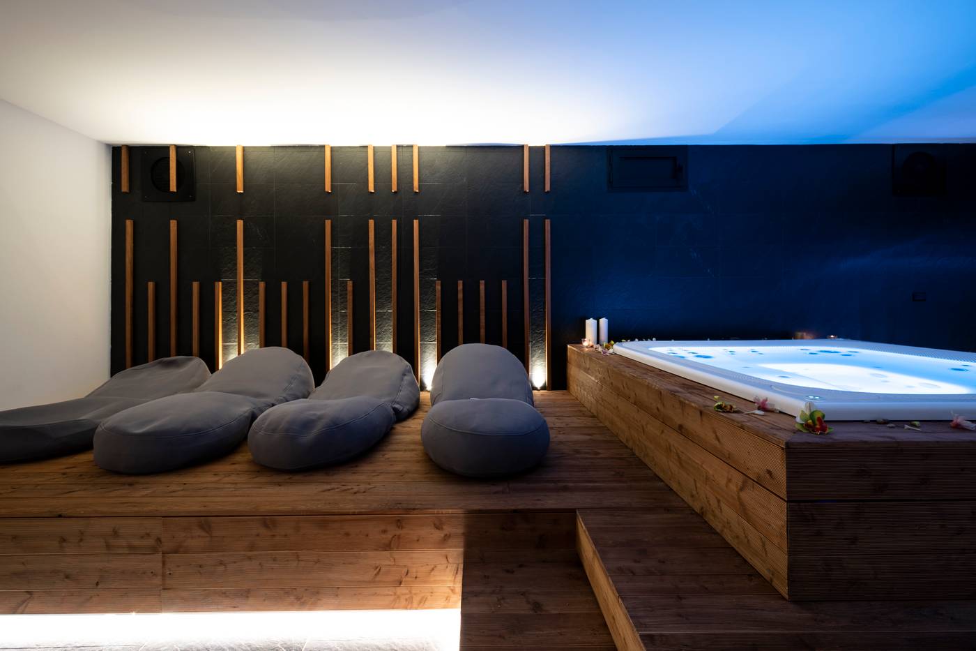 Alkamuri-Posh-Hotel---Spa-Sports-and-Entertainment-73