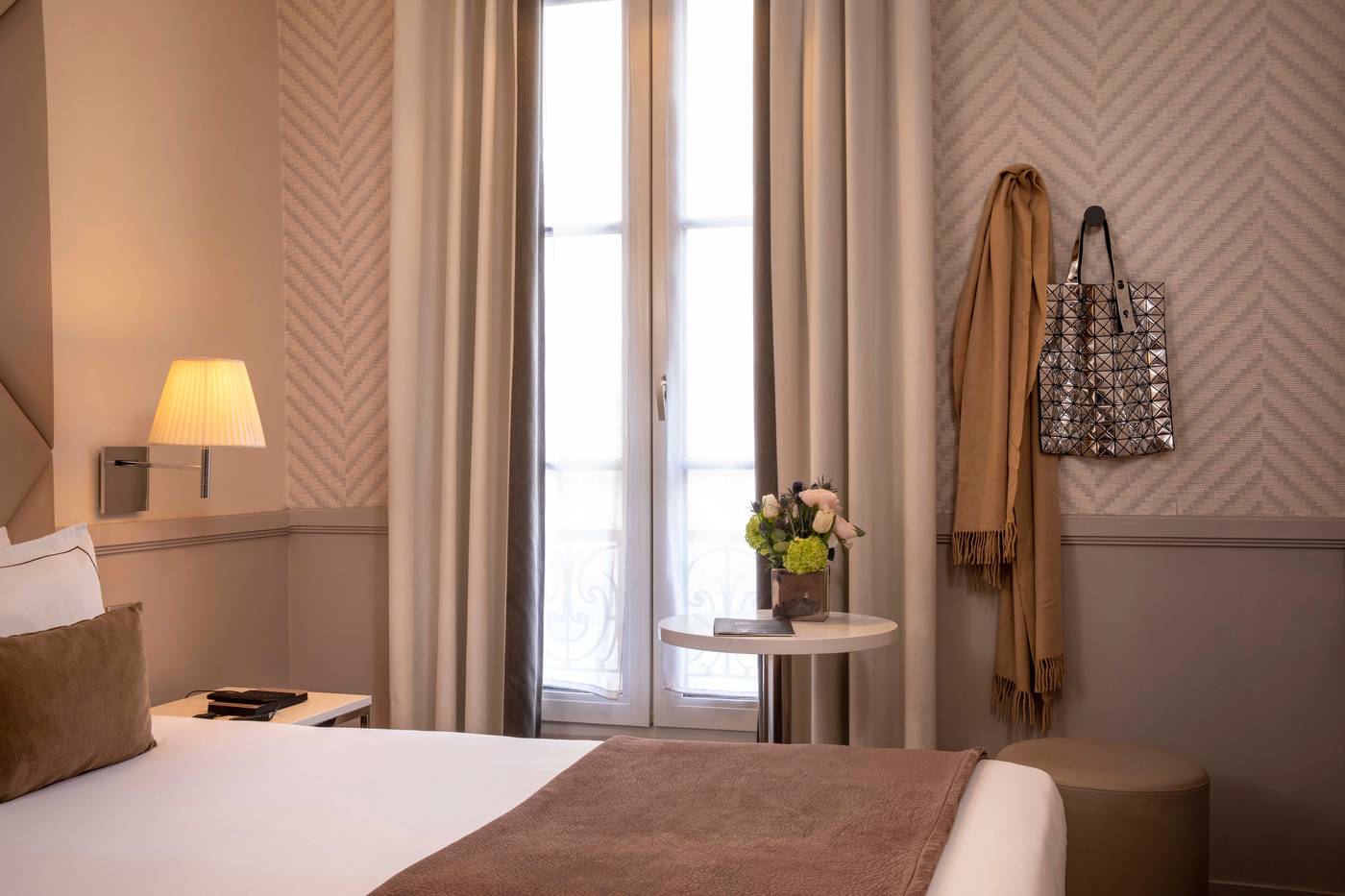 Longchamp-Elysees-Room-21