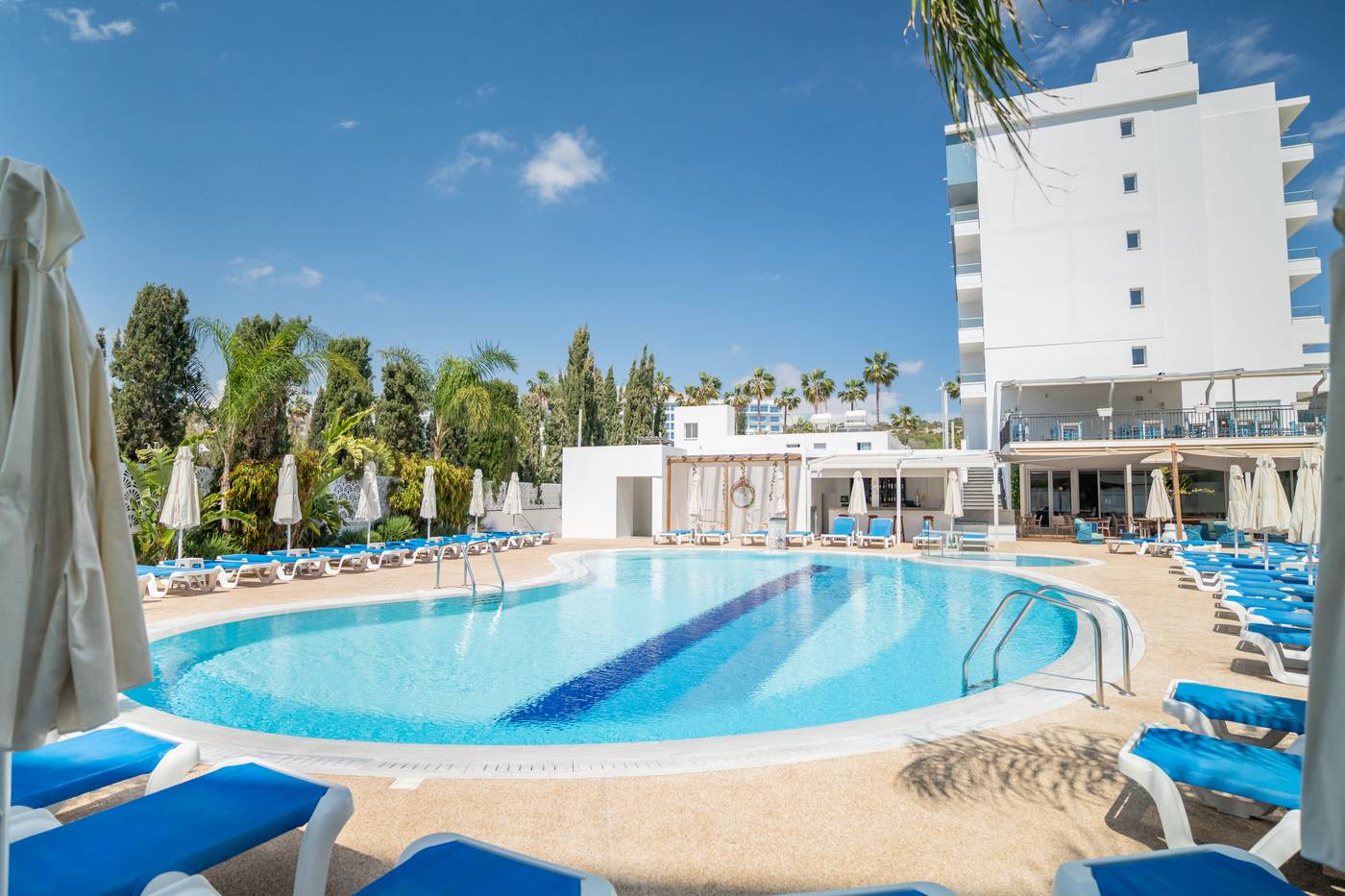 Sun-N-Blue-Boutique-Hotel-Pool-4