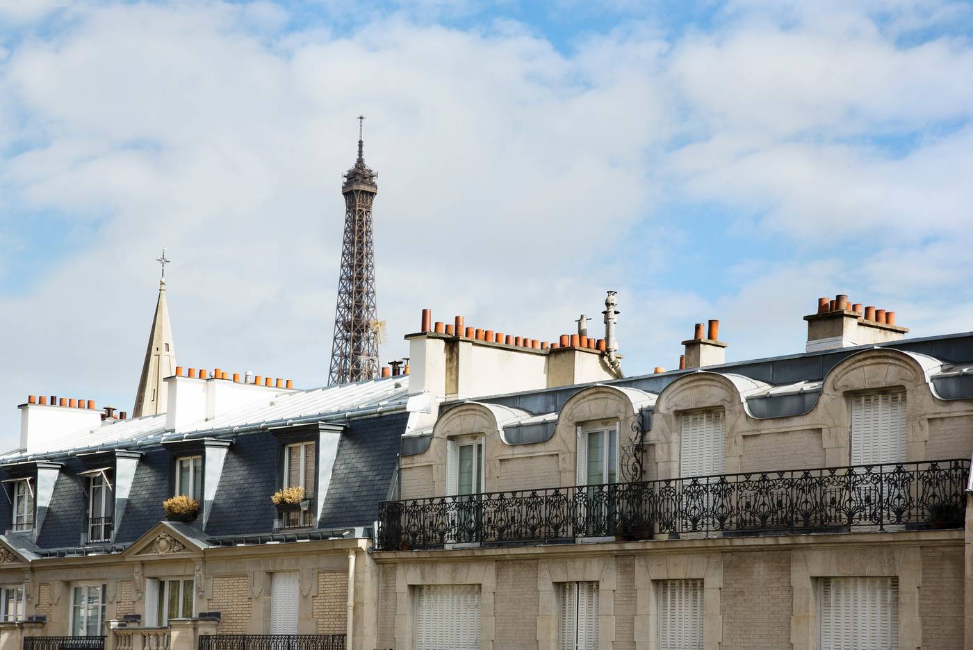 Europe-Tour-Eiffel-General-view-43