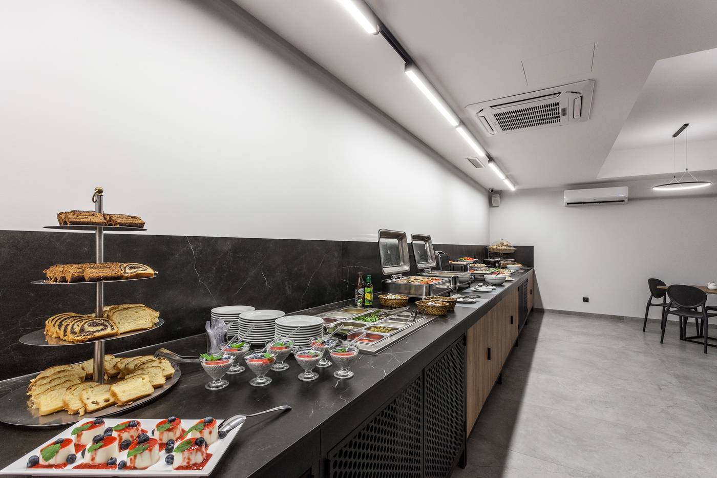 Alexander-Restaurant-34