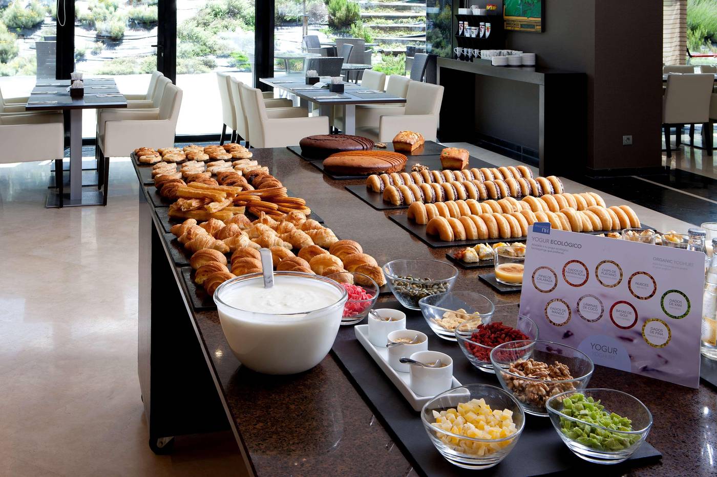 NH-Madrid-Ribera-del-Manzanares-Restaurant-34