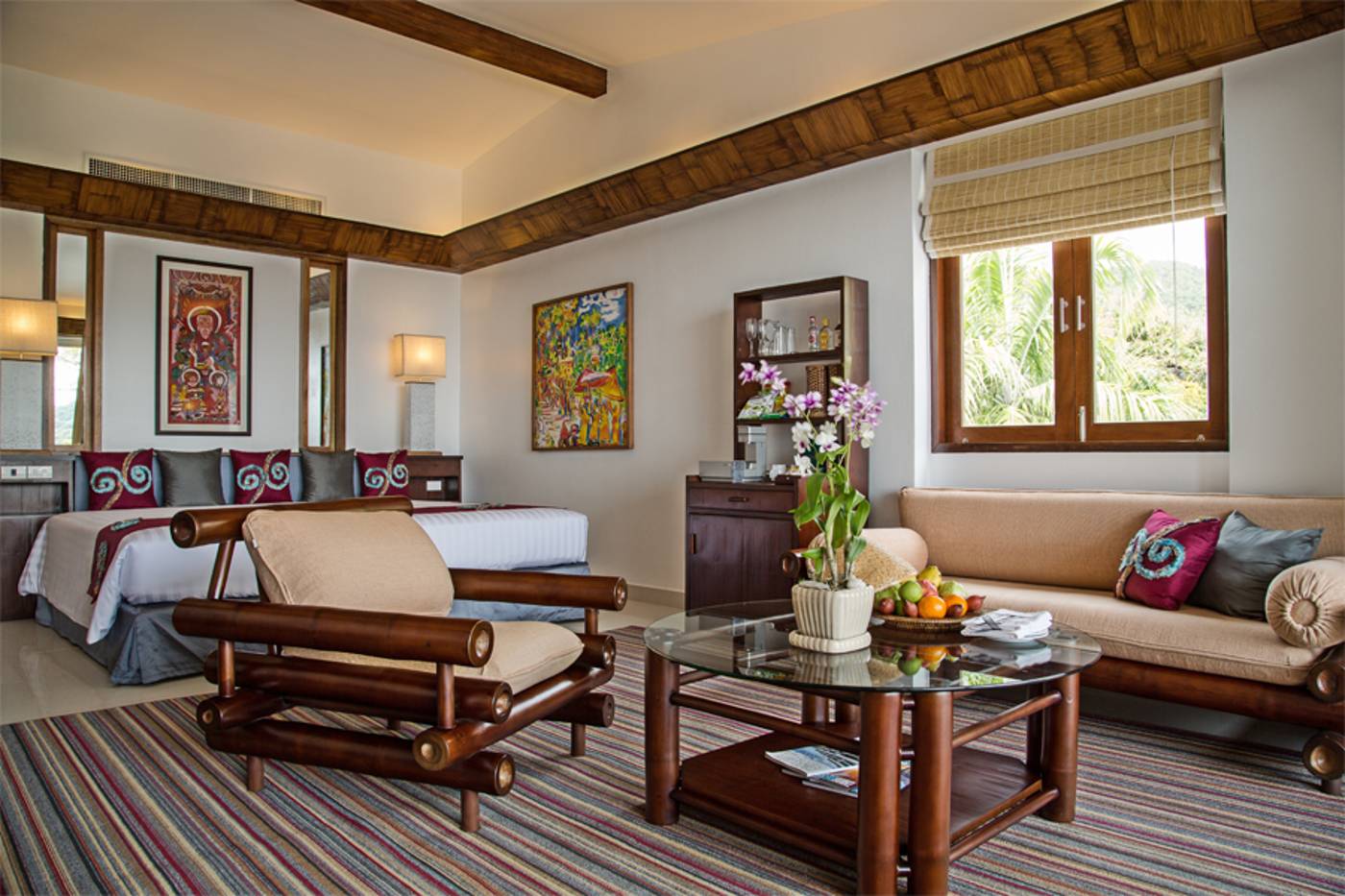 Mom-Tri-S-Villa-Royale-Room-29