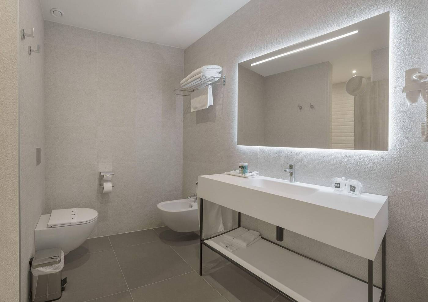 RH-Bayren---Spa-Room-25