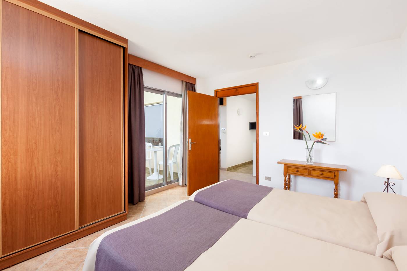 Panoramica-Garden-Room-18