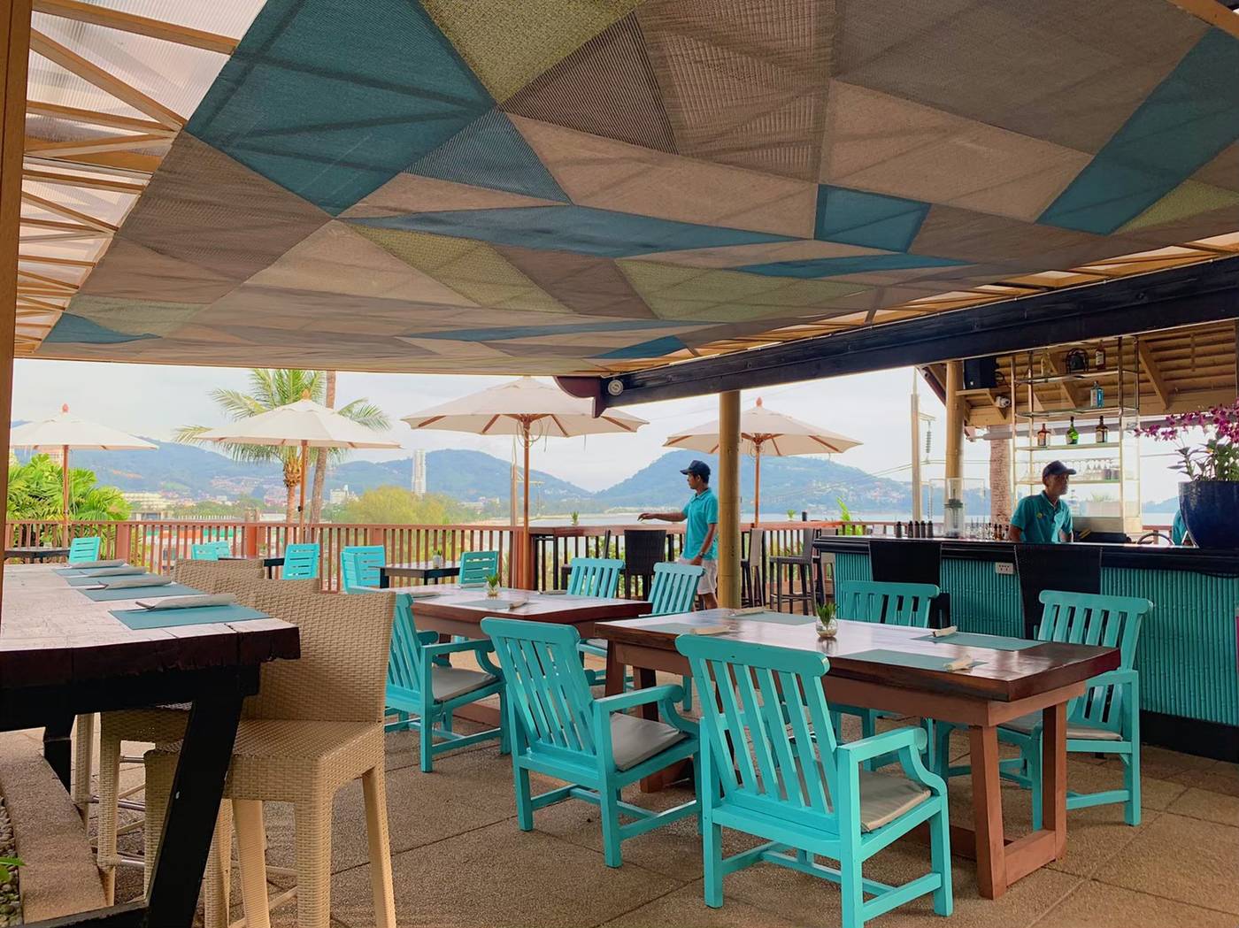 Novotel-Phuket-Resort-Bar-24