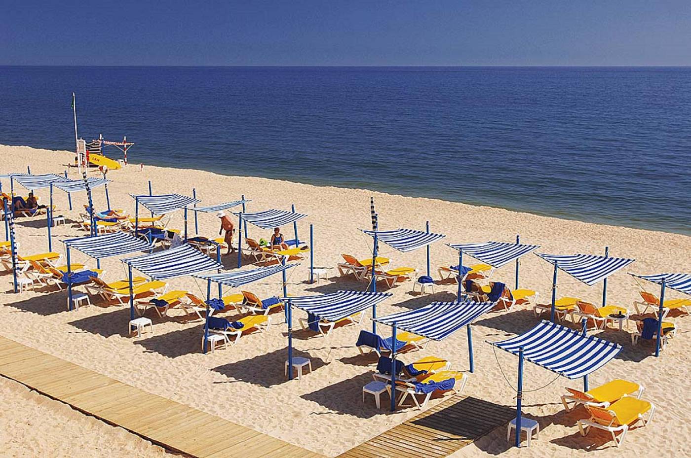 Dona-Filipa-Hotel-Beach-50