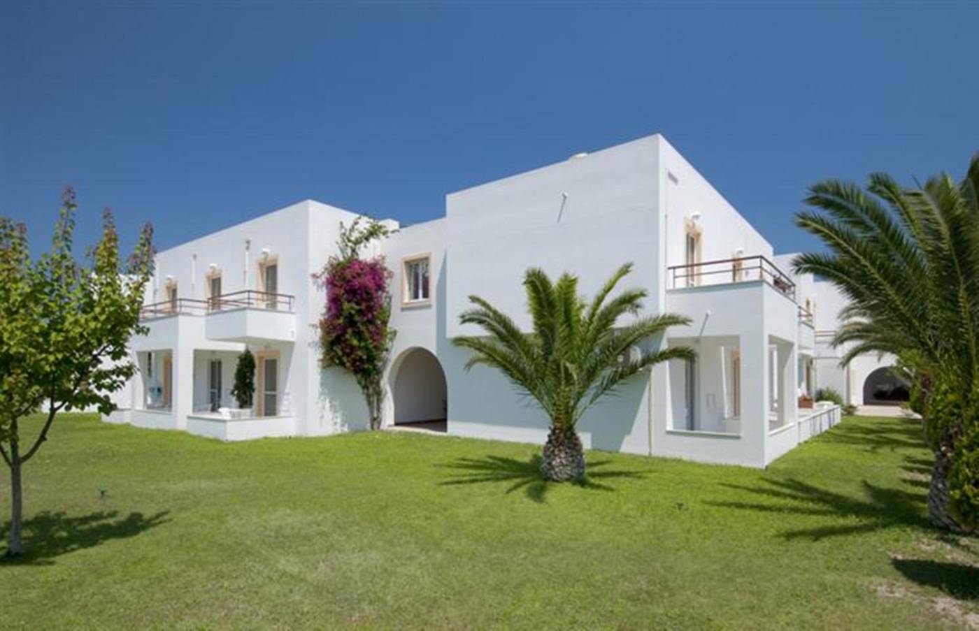 Alexandra-Beach-Hotel-General-view-8