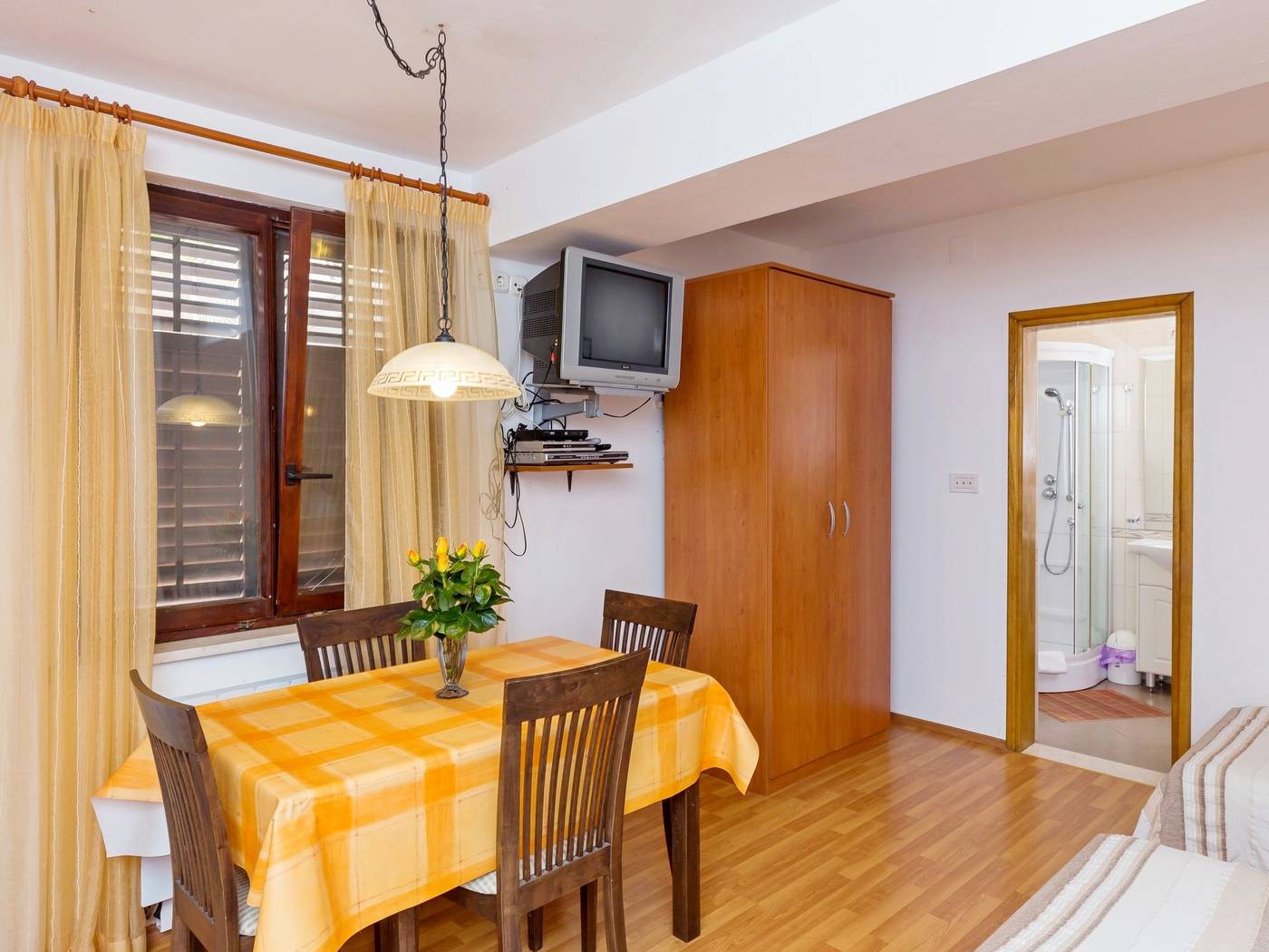 Apartments-Niksa-Room-10