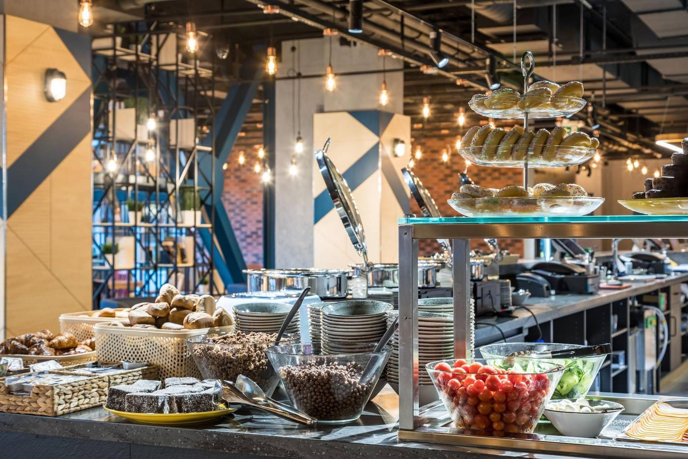 B-B-Hotel-Budapest-City-Restaurant-13