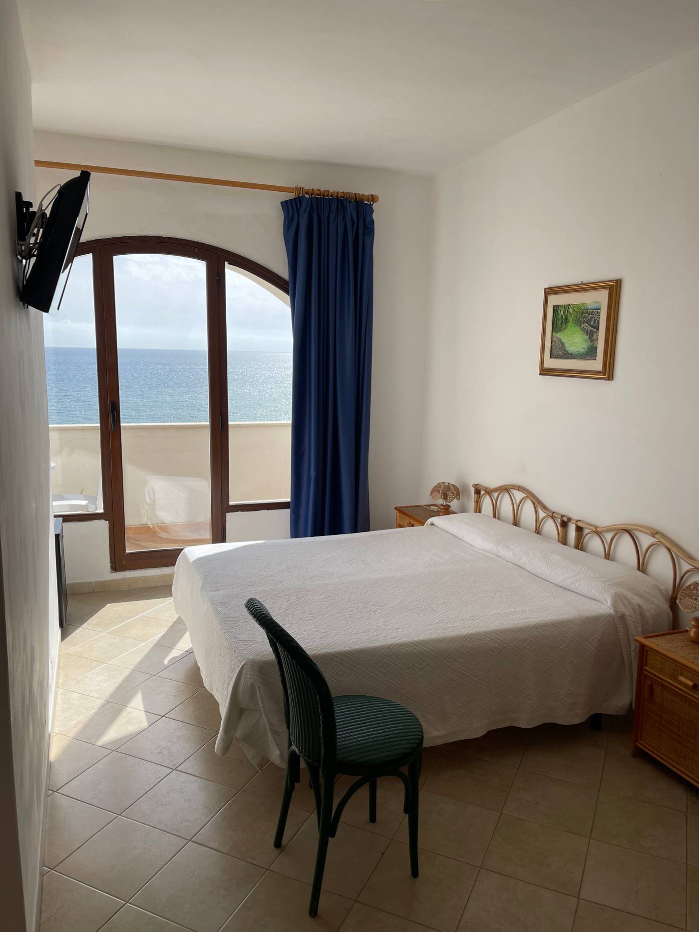 Hotel-Miramare-Garzia-Room-7