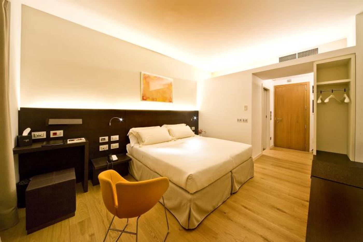 Mod 5 Living Hotel-Italy-Sandra Di Castelnuov-Room-3