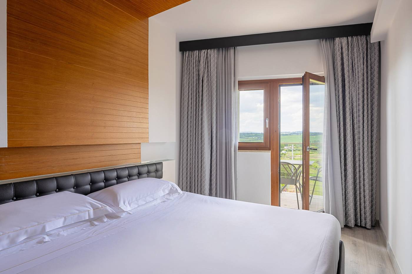 Precise-House-Montaperti-Siena-Room-8