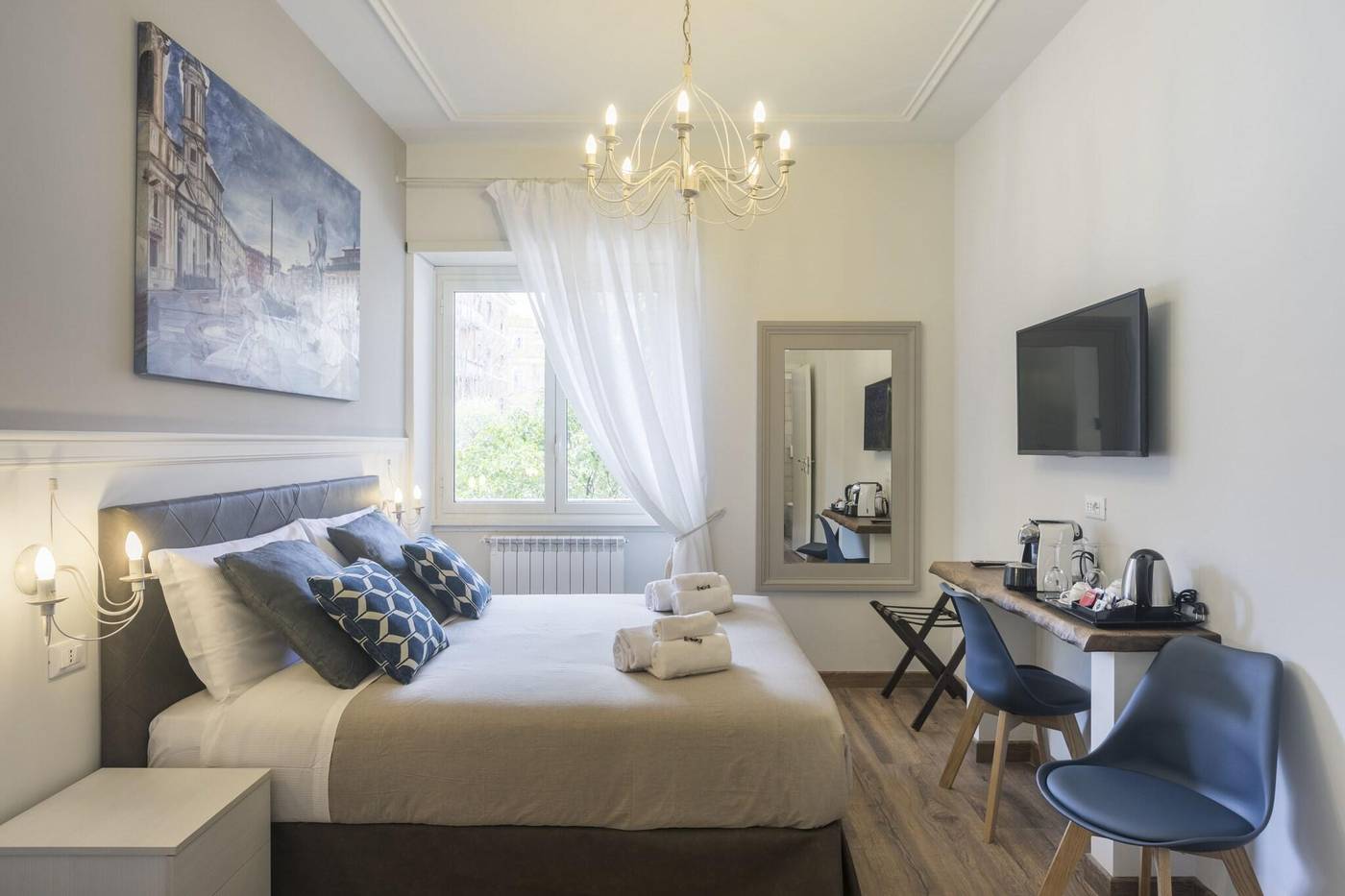 Trastevere-Gallery-Suites-Room-2