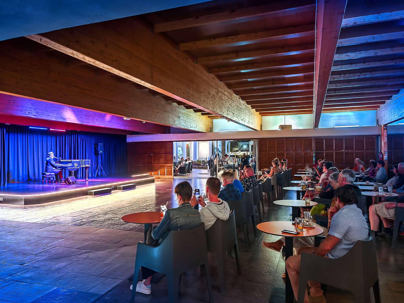 Barcelo-Santiago---Adults-Only-Bar-57