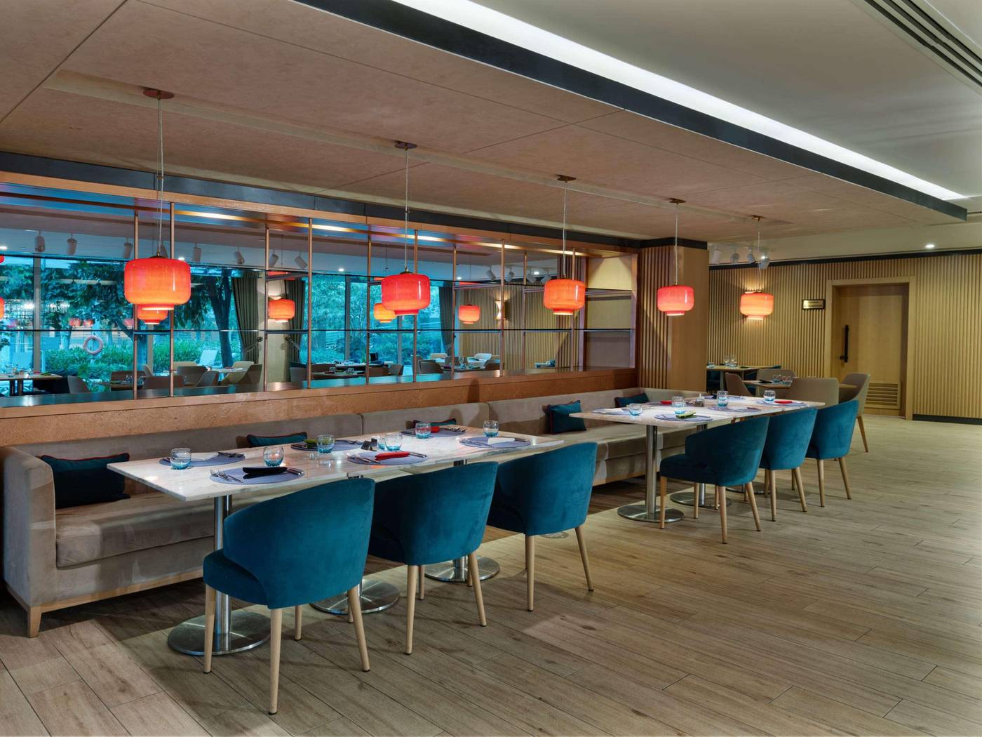 Rixos-The-Palm-Hotel-and-Suites-Restaurant-57