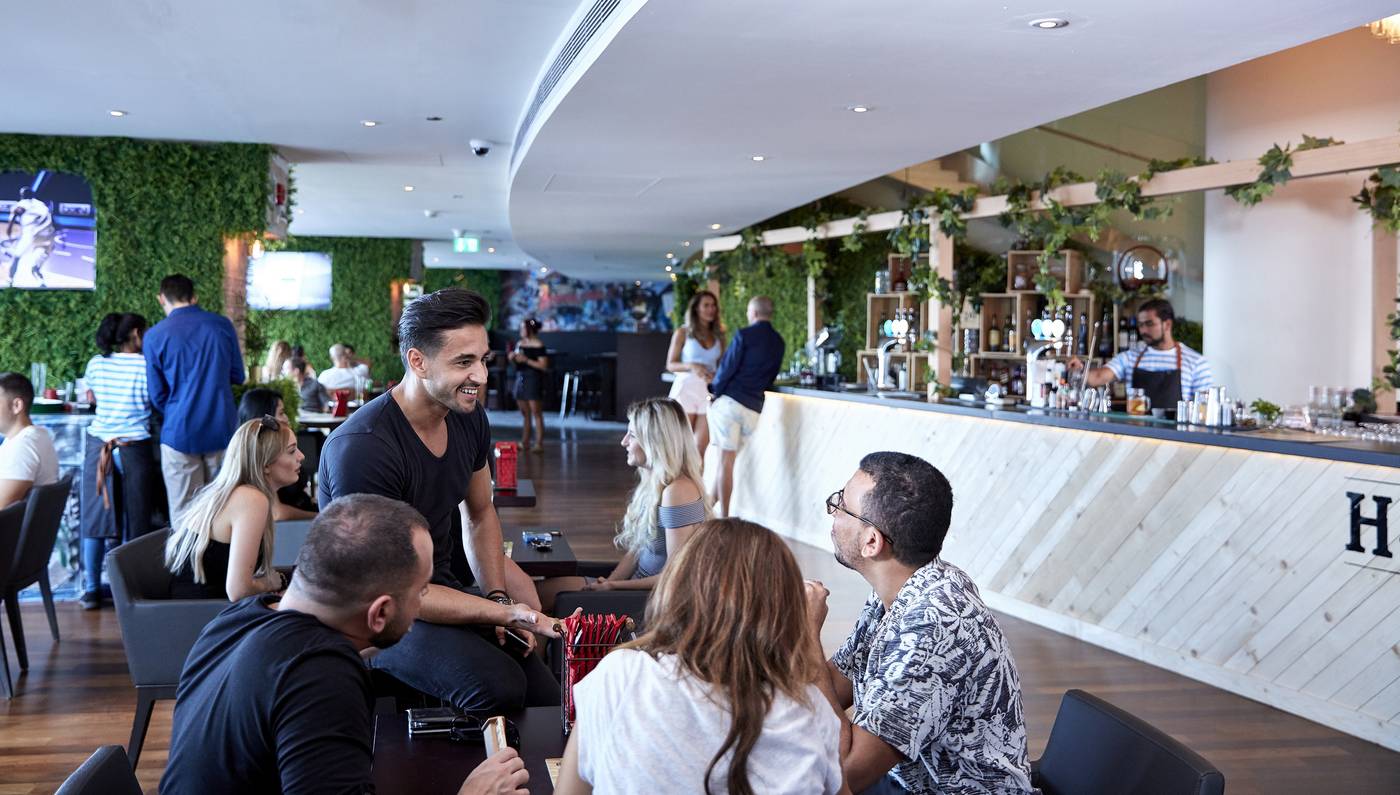 Media-One-Hotel-Bar-54