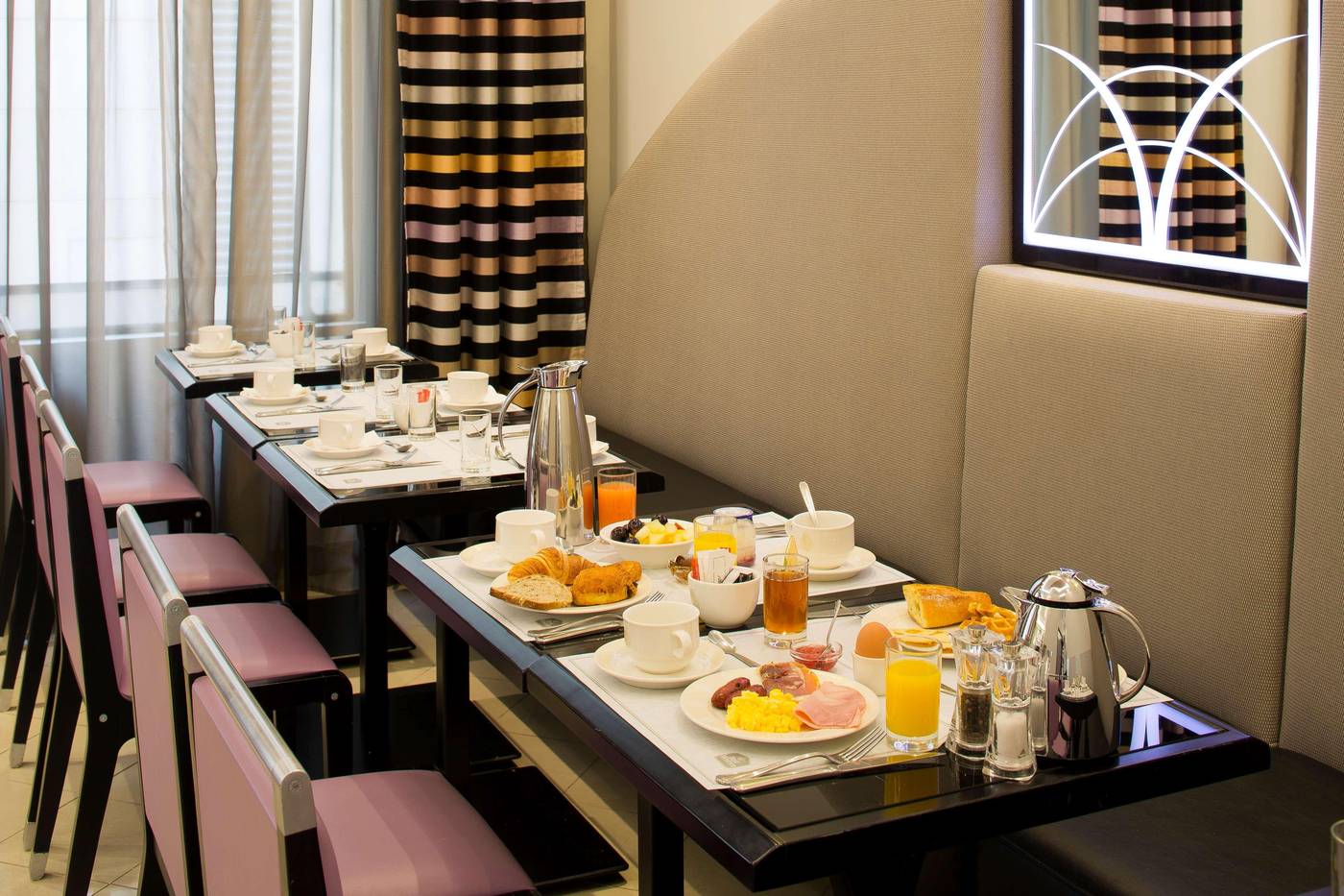 Best-Western-Premier-Mondial-Restaurant-58