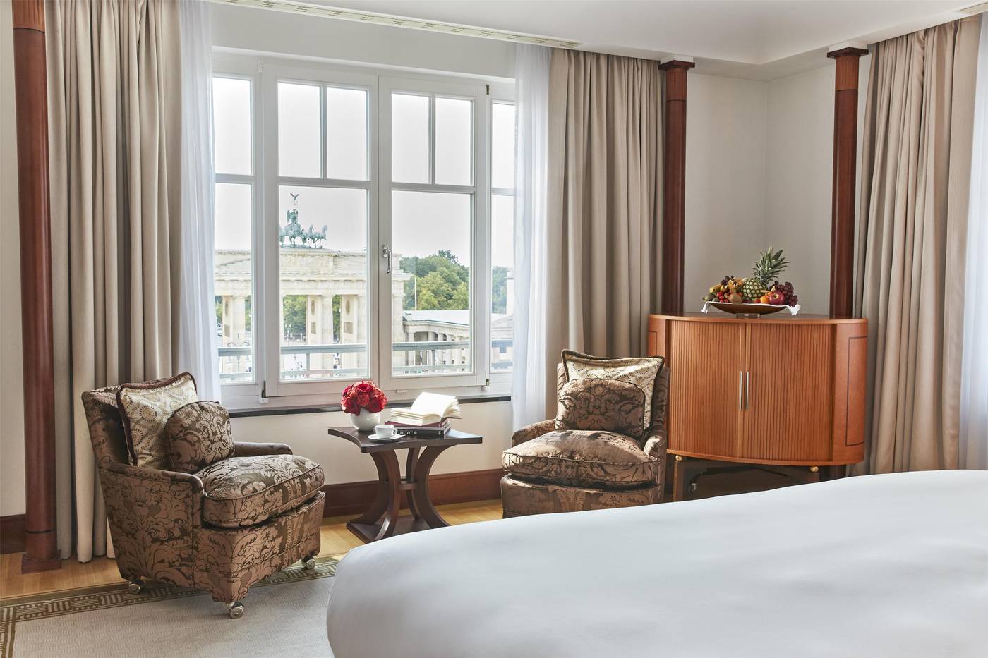 Adlon-Kempinski-Berlin-Room-44