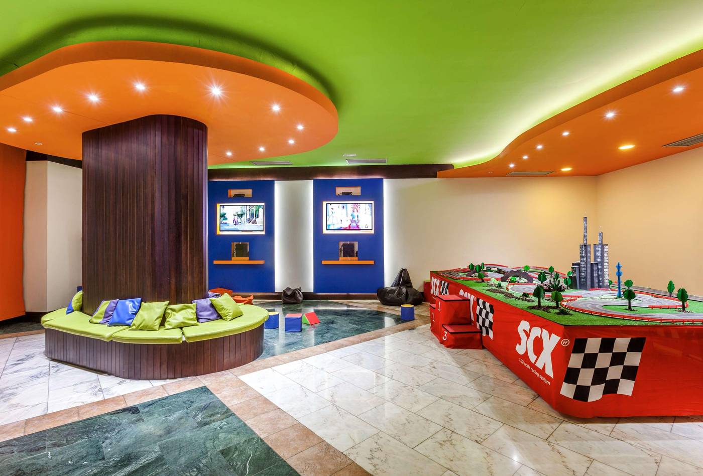 Occidental-Jand----a-Mar-Sports-and-Entertainment-56