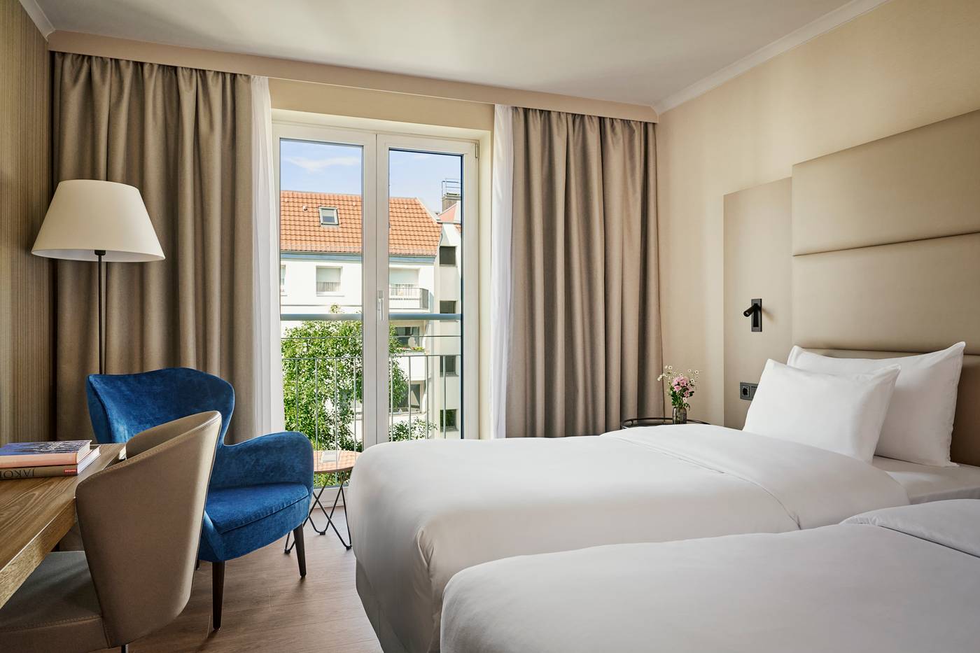 NH-Berlin-Kurfurstendamm-Room-10